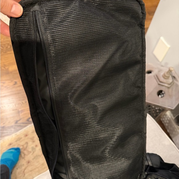 Porsche Design X Puma Duffle Bag (22 inch wide x 12 inch height) - Picture 5 of 6